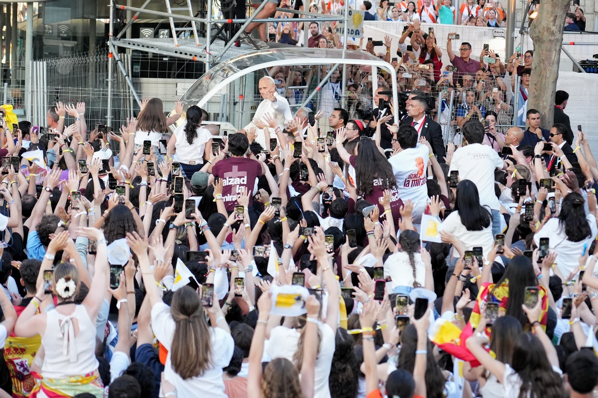 Valoración muy positiva de la visita del Papa a España por parte de los participantes-portada