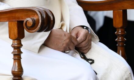 León XIV rezará un Rosario por la Paz en el Vaticano con cientos de niños