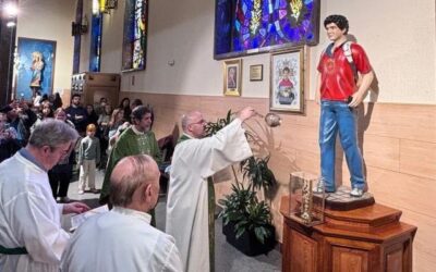 La Basílica de María Auxiliadora bendice una Imagen de San Carlo Acutis