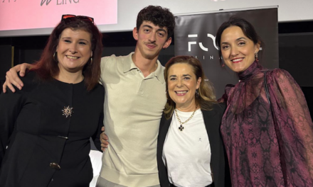 El actor Valentín Martínez emociona en Linares con ‘La bola negra’